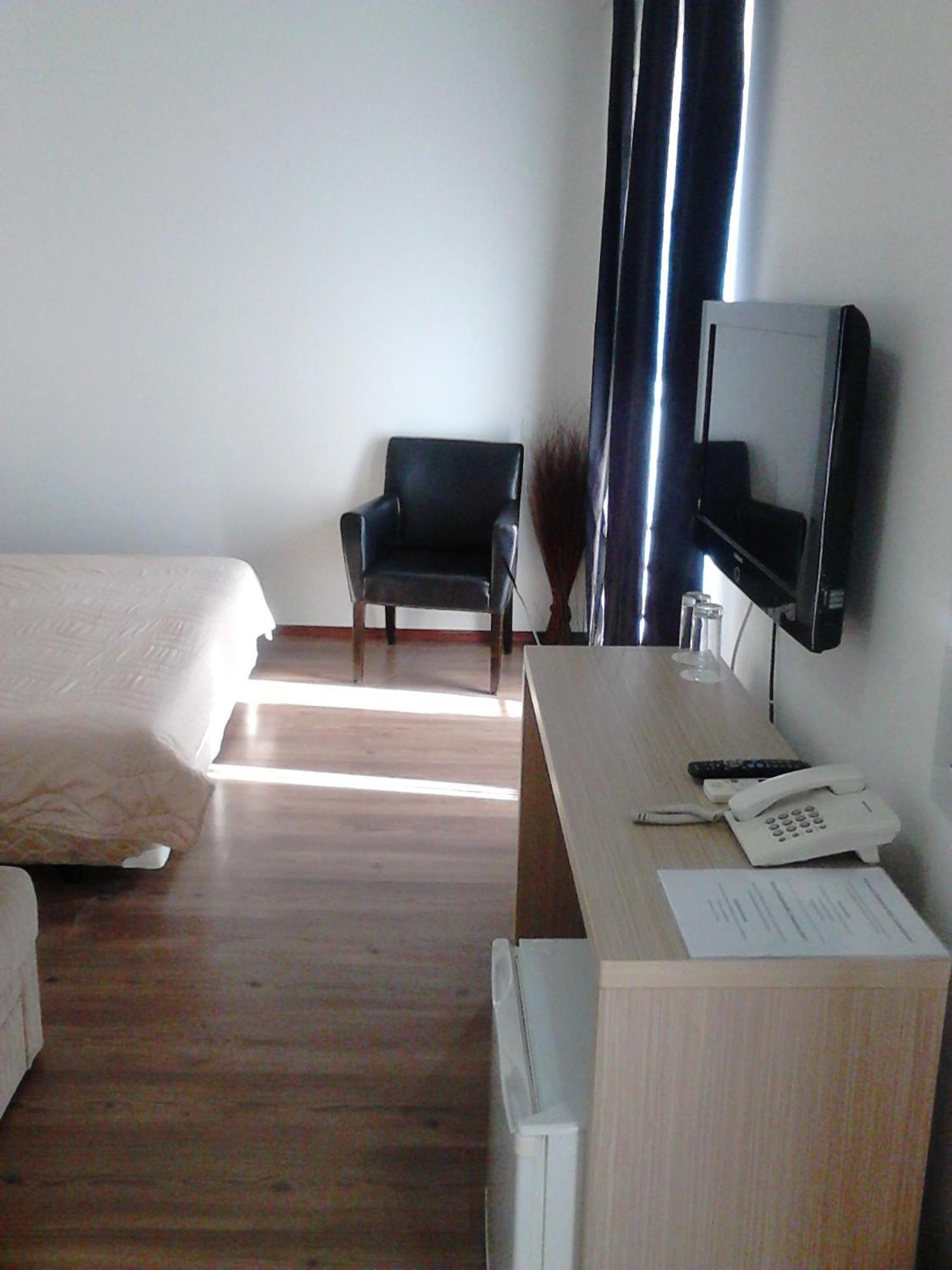 Prenociste Konstantin 2008 Hotel Nis Phòng bức ảnh