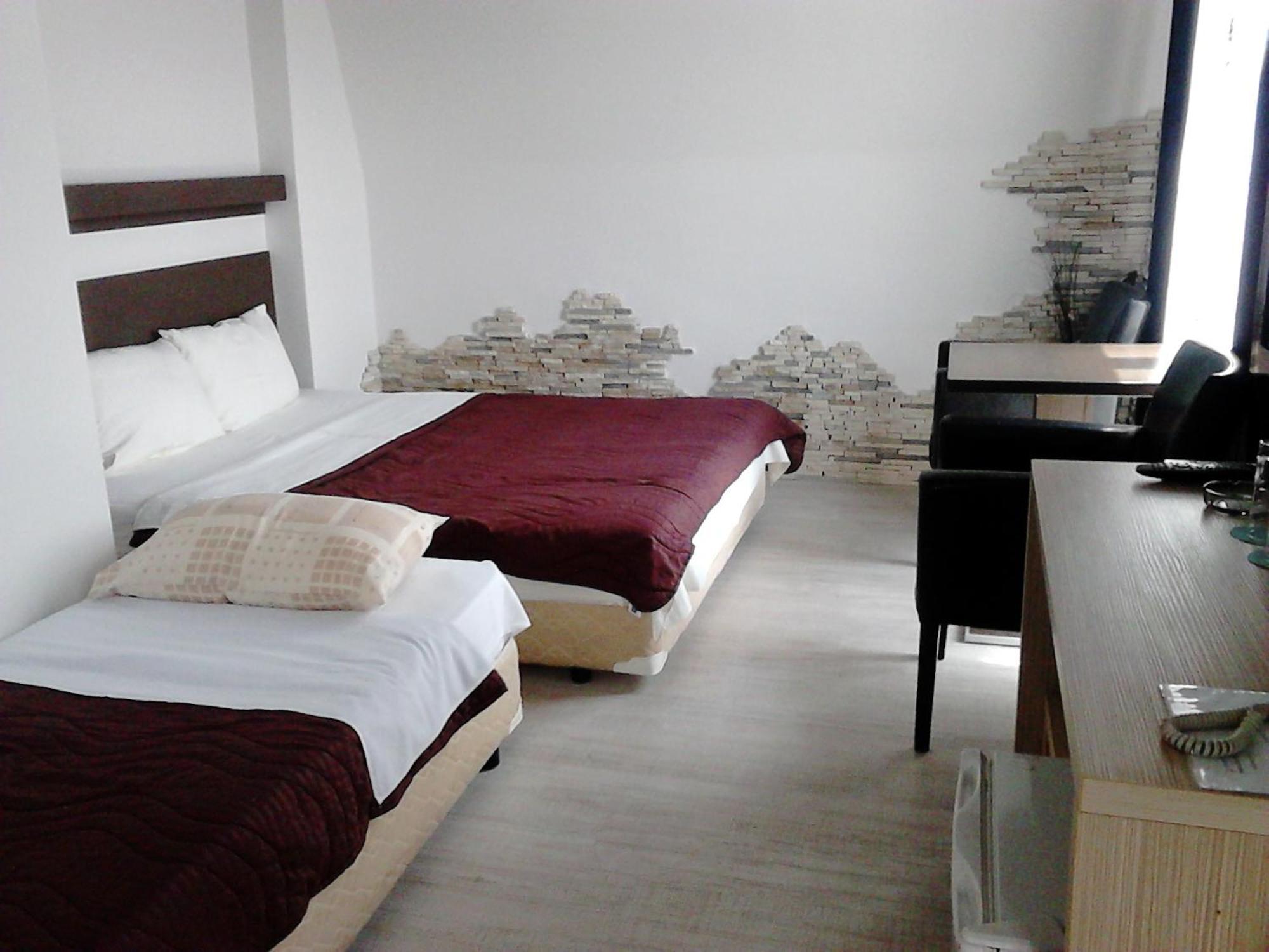 Prenociste Konstantin 2008 Hotel Nis Phòng bức ảnh