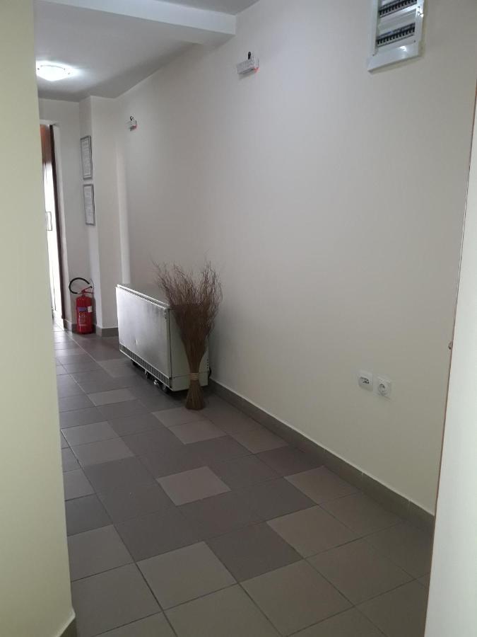 Prenociste Konstantin 2008 Hotel Nis Ngoại thất bức ảnh