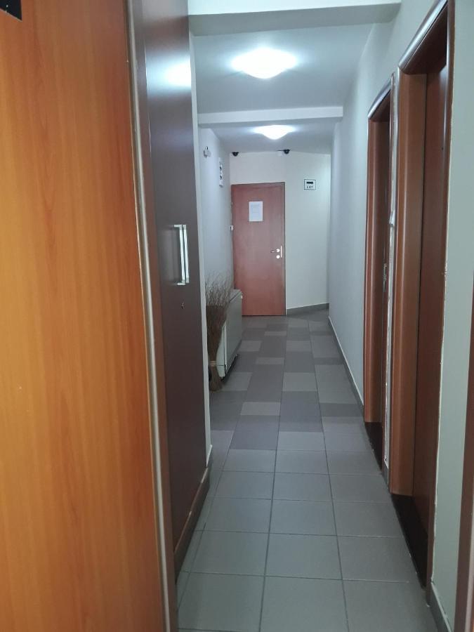 Prenociste Konstantin 2008 Hotel Nis Ngoại thất bức ảnh