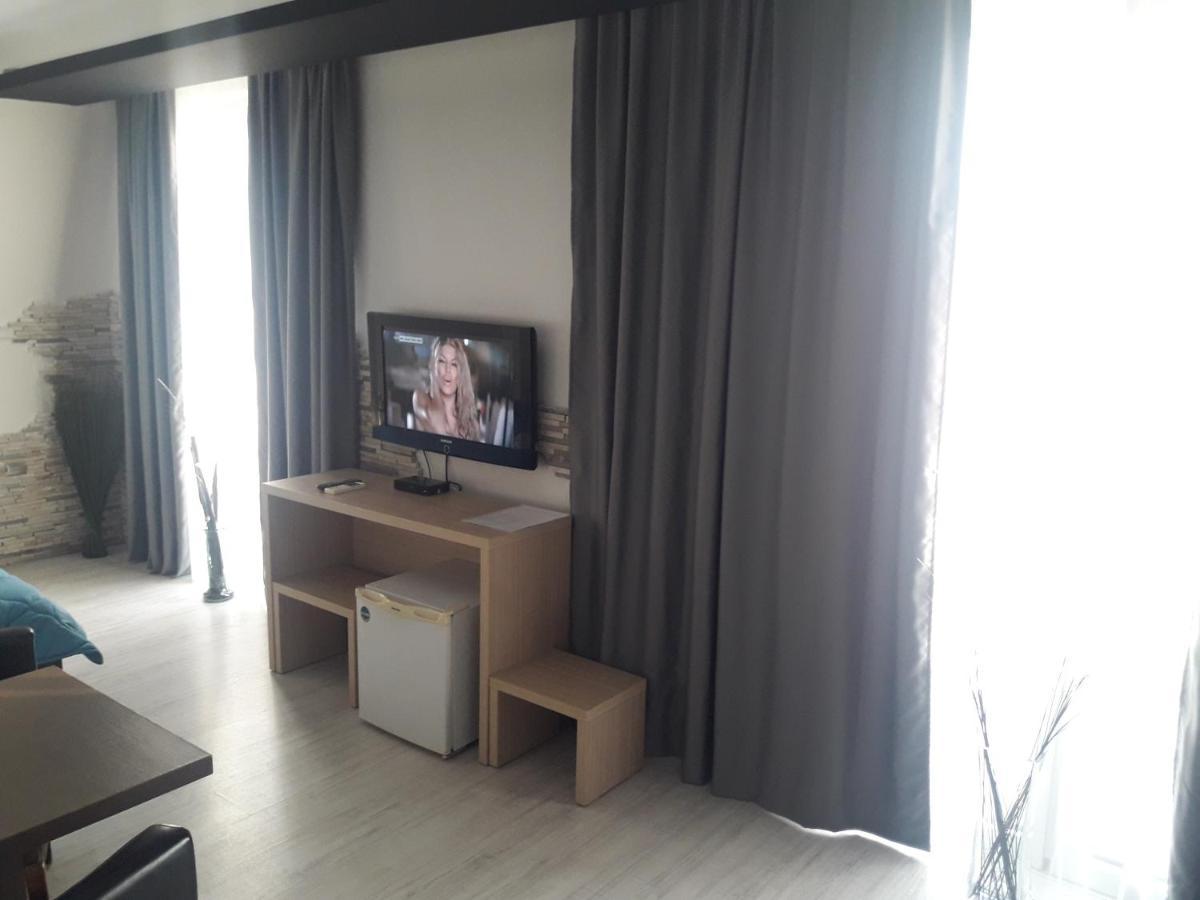 Prenociste Konstantin 2008 Hotel Nis Ngoại thất bức ảnh