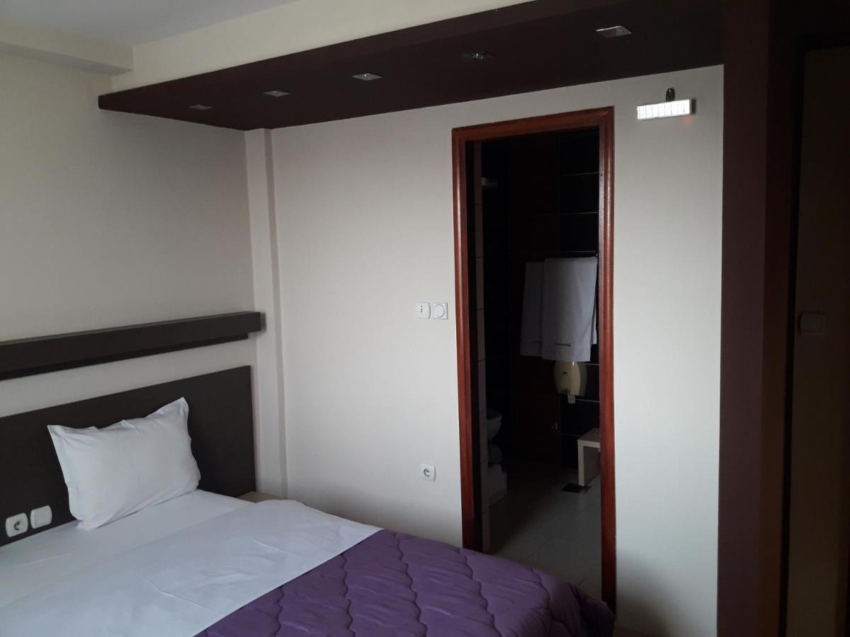 Prenociste Konstantin 2008 Hotel Nis Ngoại thất bức ảnh