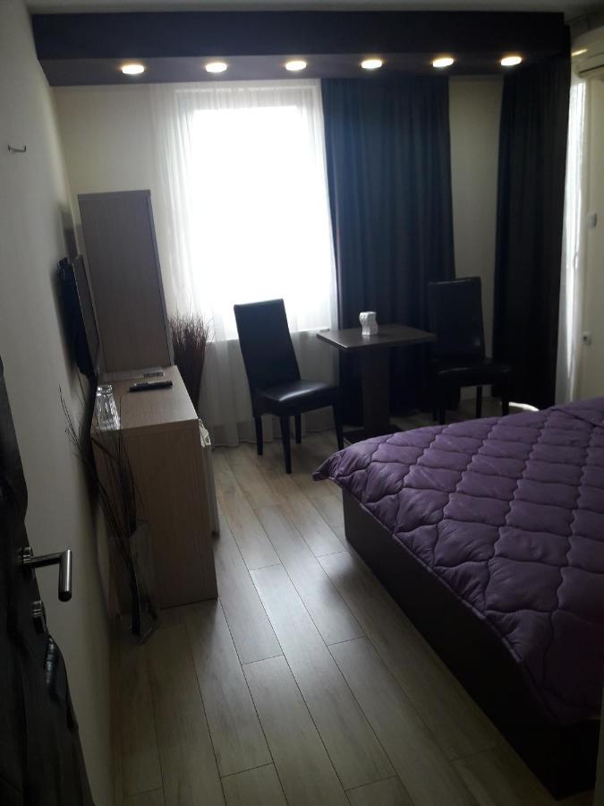 Prenociste Konstantin 2008 Hotel Nis Ngoại thất bức ảnh