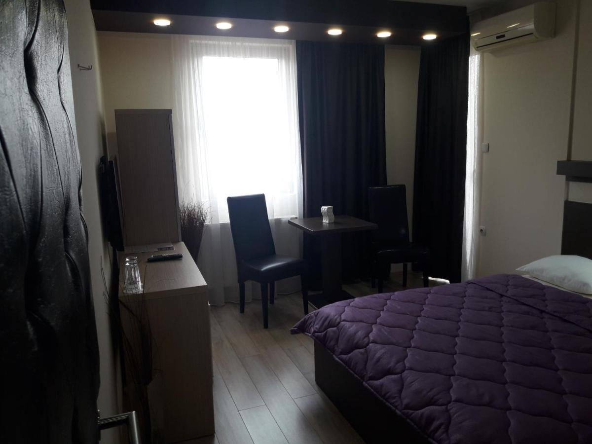 Prenociste Konstantin 2008 Hotel Nis Ngoại thất bức ảnh
