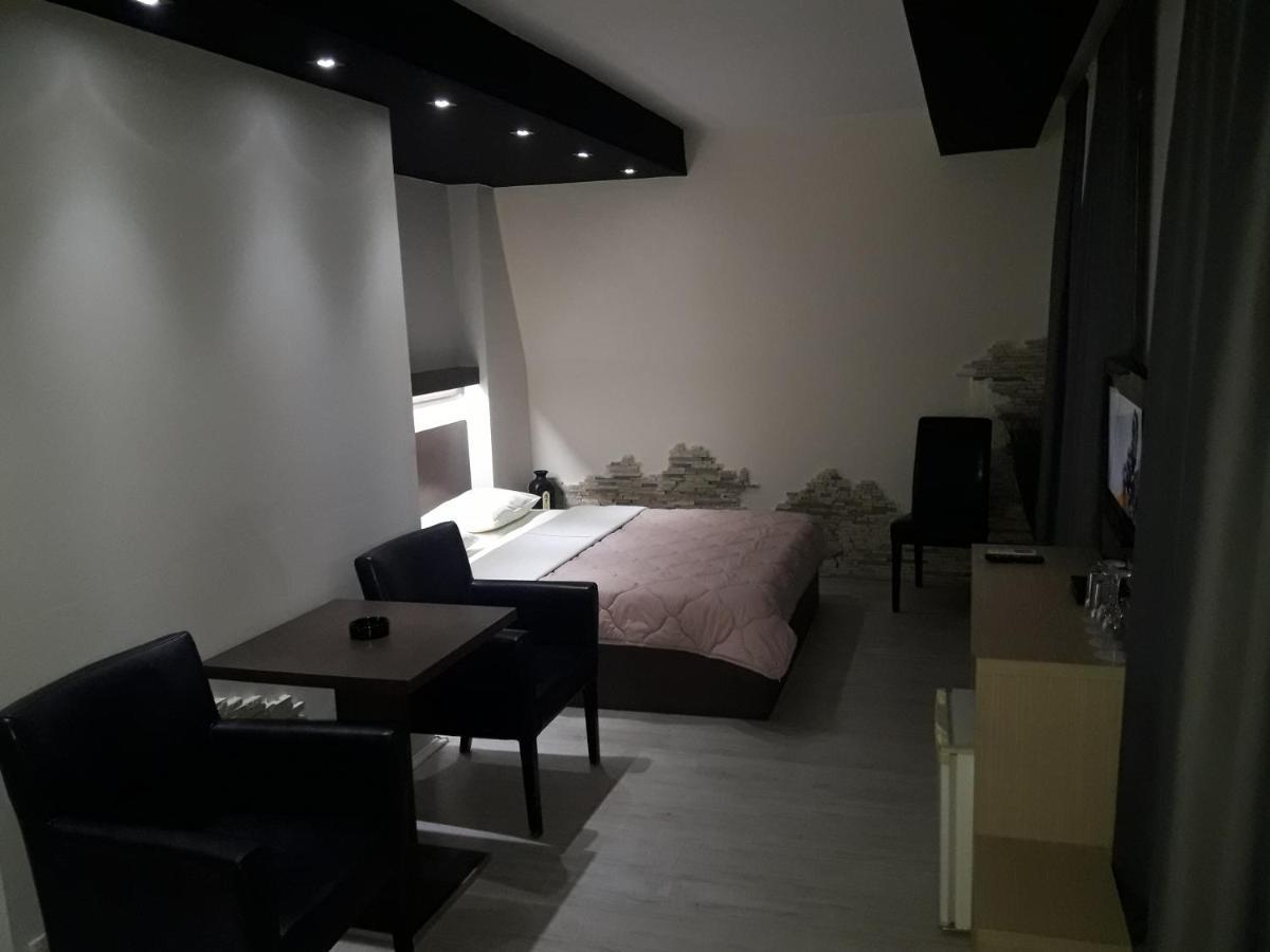 Prenociste Konstantin 2008 Hotel Nis Ngoại thất bức ảnh